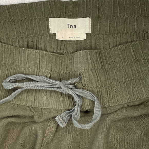 Aritzia TNA Olive Azure Joggers - Picture 5 of 5